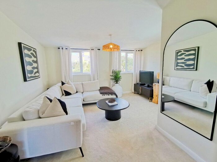 1 Bedroom Flat For Sale In East Street, Fritwell, Bicester, OX27