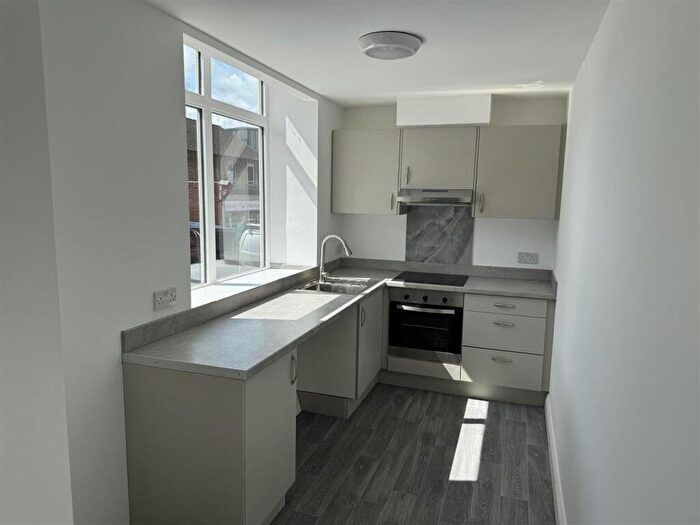2 Bedroom Apartment To Rent In Station Hill, Chippenham, SN15
