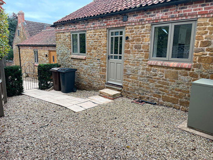 3 Bedroom Barn Conversion To Rent In South Street, Scalford, LE14
