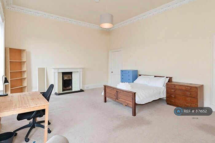 4 Bedroom Flat To Rent In Alva St, Edinburgh, EH2