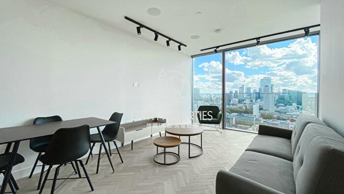 3 Bedroom Apartment To Rent In Th Floor, Valencia Tower, City Road, London, EC1V