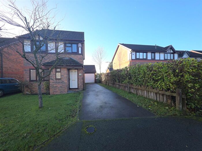 3 Bedroom Detached House To Rent In Rosewood, Westhoughton, BL5