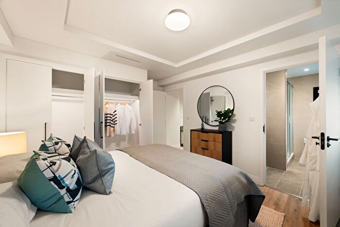 1 Bedroom Flat To Rent In Rodney House, Dolphin Square, Chichester Street, London Lx, London, SW1V