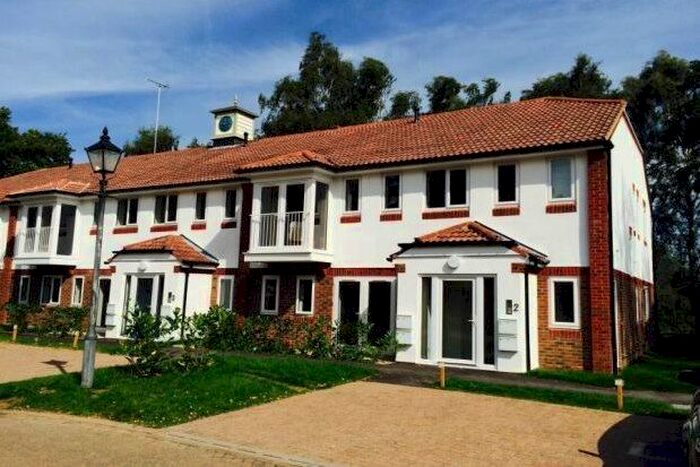 2 Bedroom Flat To Rent In Denmead, Waterlooville, PO7