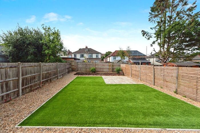 1 Bedroom Flat For Sale In Bitterne Road West, Southampton, Hampshire, SO18