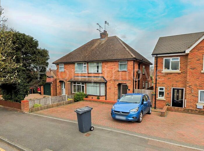 3 Bedroom Property To Rent In Bullpond Lane, Dunstable, LU6