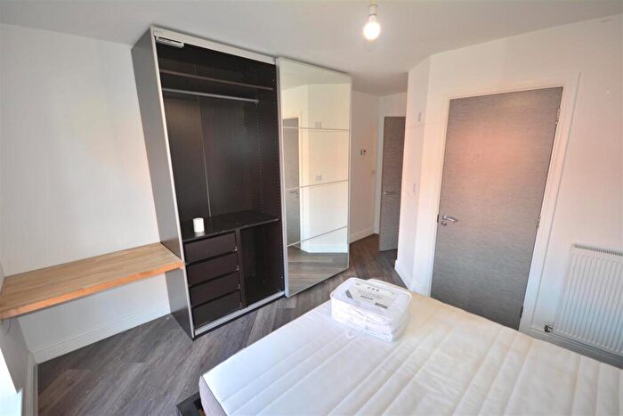 2 Bedroom Apartment To Rent In Weavers Point, Lodge Lane, Derby, DE1