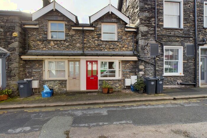 2 Bedroom End Of Terrace House To Rent In South Terrace, Bowness, Cumbria., LA23