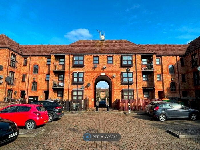 1 Bedroom Flat To Rent In Beckton, London, E6