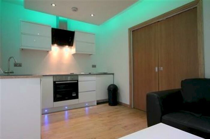 2 Bedroom Apartment To Rent In City Centre, Newcastle Upon Tyne, NE1