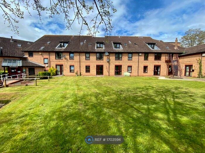 1 Bedroom Flat To Rent In Ballinger Court, Hereford, HR4