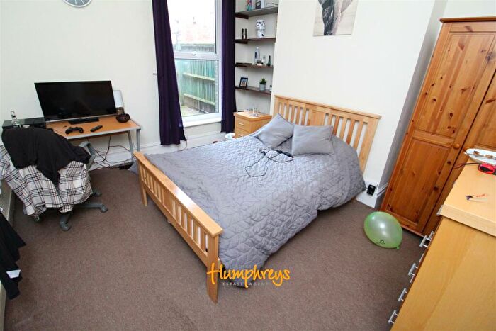 6 Bedroom House To Rent In Wilton Avenue, Southampton, SO15