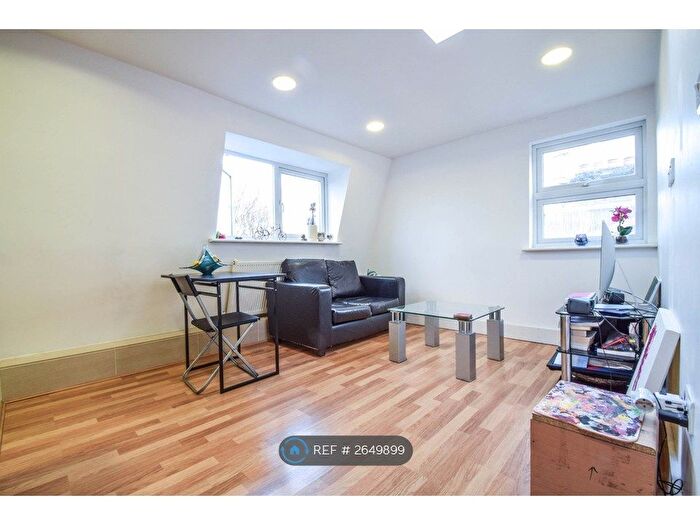 1 Bedroom Flat To Rent In Edith Road, London, W14