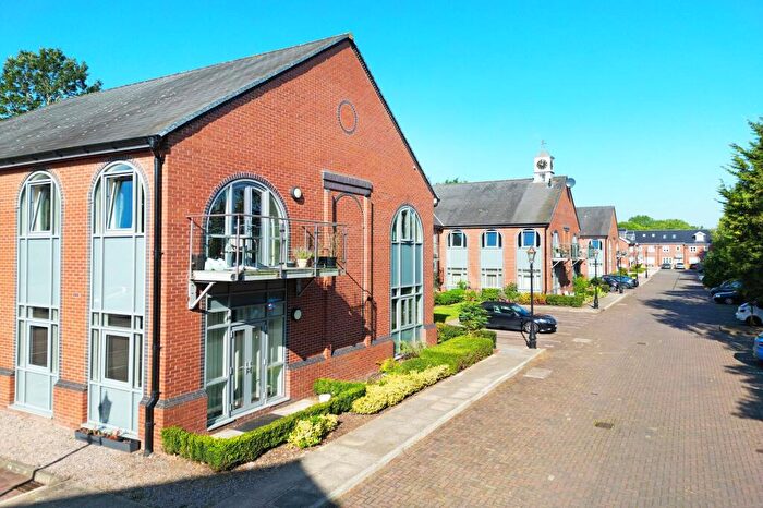 2 Bedroom Apartment For Sale In Marsh Lane, Hampton-In-Arden, B92