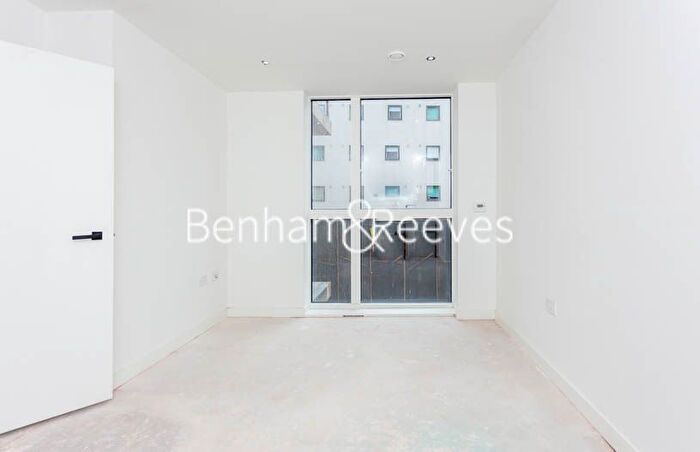 1 Bedroom Flat To Rent In Habito, Hounslow, TW3