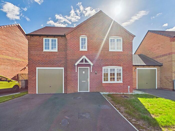 4 Bedroom Detached House To Rent In Pastures View, New Ollerton, NG22