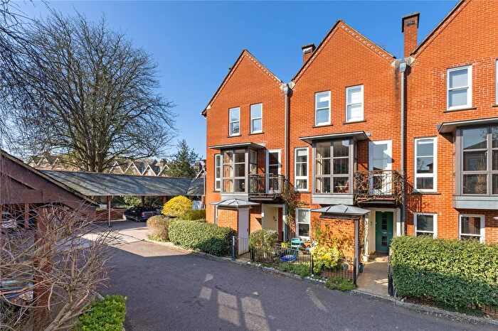 4 Bedroom Terraced House For Sale In Alison Way, Winchester, Hampshire, SO22