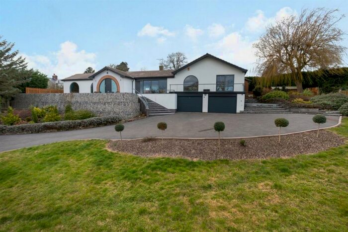5 Bedroom Detached House For Sale In Spring Hollow, Hazelwood, Belper, Derbyshire, DE56