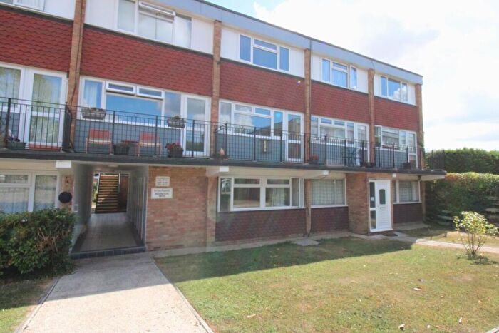 Studio For Sale In Briarleas Gardens, Cranham, Essex, RM14
