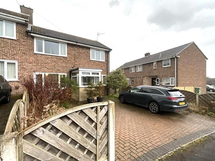 2 Bedroom Semi-Detached House For Sale In St. Thomas's Close, Alfreton, DE55
