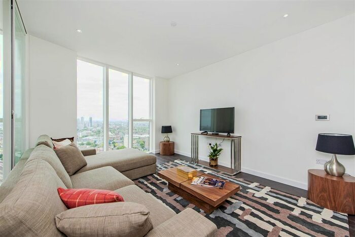 2 Bedroom Flat To Rent In Sky Gardens, Wandsworth Road, Vauxhall London, SW8