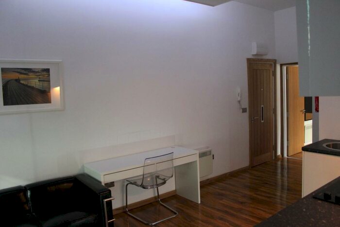 1 Bedroom Apartment To Rent In Falconars Court, Newcastle Upon Tyne, NE1
