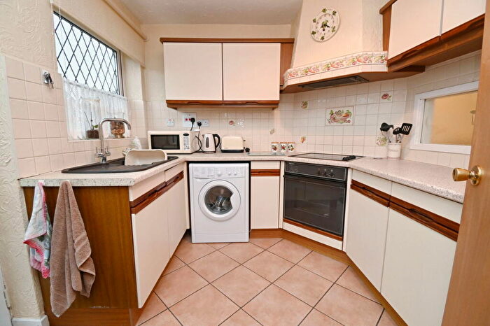 2 Bedroom Semi-Detached Bungalow For Sale In Bari Close, Darfield, Barnsley, S73
