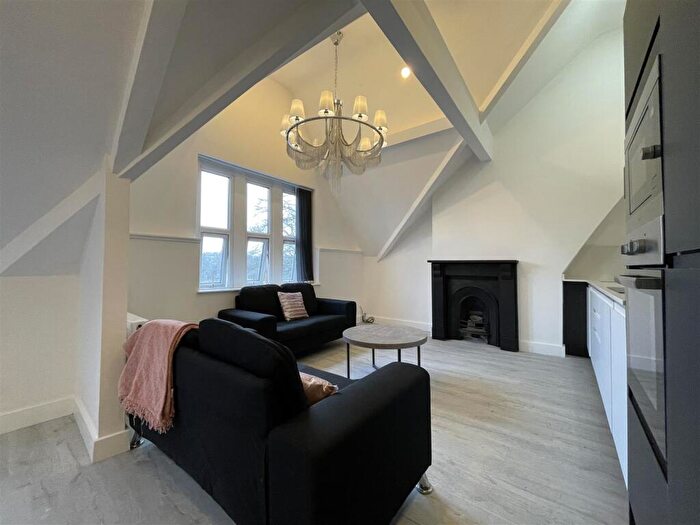 2 Bedroom Apartment To Rent In Ninian Road, Cardiff, CF23