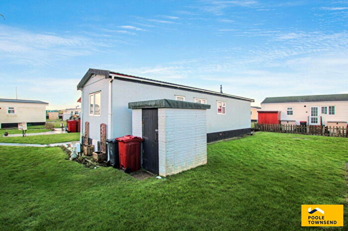 2 Bedroom Chalet For Sale In West Shore Park, Walney, Barrow-in-furness, LA14