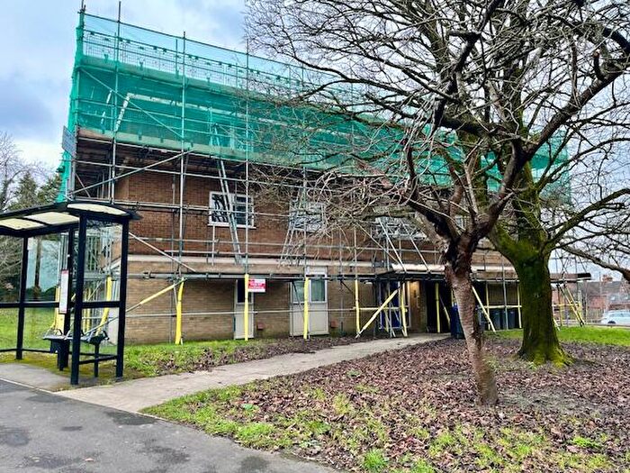 3 Bedroom Flat For Sale In Investment Purchasers Only Manor Court, Wain-a-long Road, Salisbury, Wiltshire, SP1