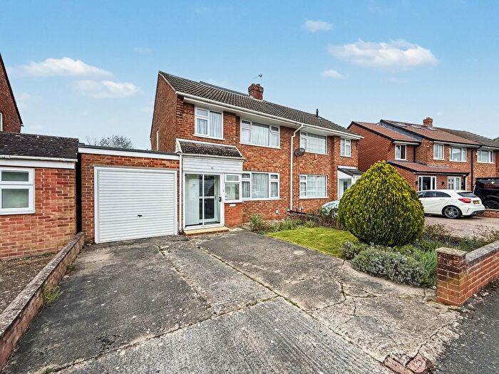 3 Bedroom Semi Detached House For Sale In Birchwood Road, Stratton St Margaret, Swindon, SN3