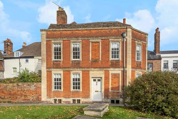 2 Bedroom Semi-Detached House To Rent In St. Johns Churchyard, Devizes, SN10
