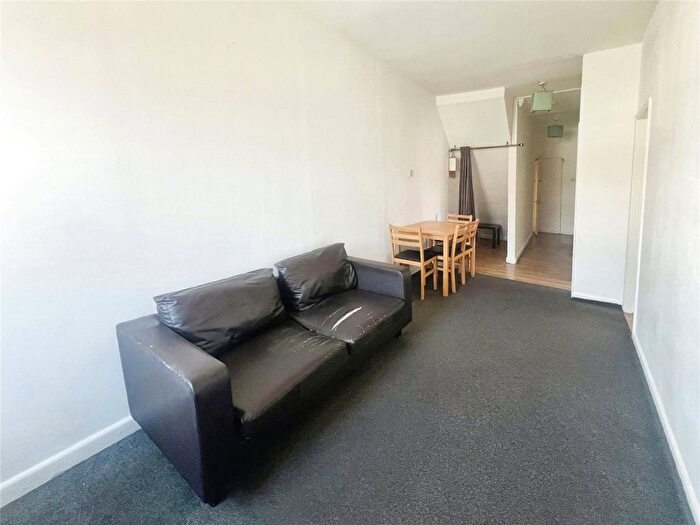 1 Bedroom Flat To Rent In St. Albans Road, Watford, Hertfordshire, WD24