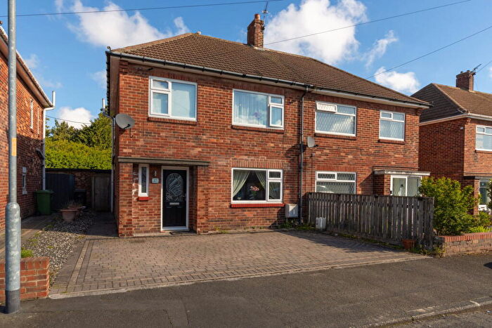 3 Bedroom Semi-Detached House For Sale In Melrose Avenue, Bedlington, NE22