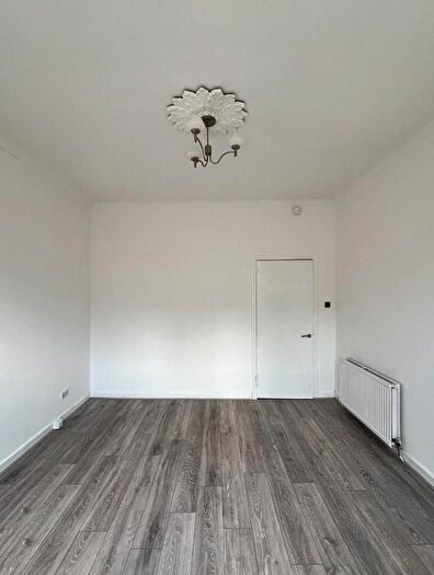 1 Bedroom Flat To Rent In Pollokshaws Road, Glasgow, G41