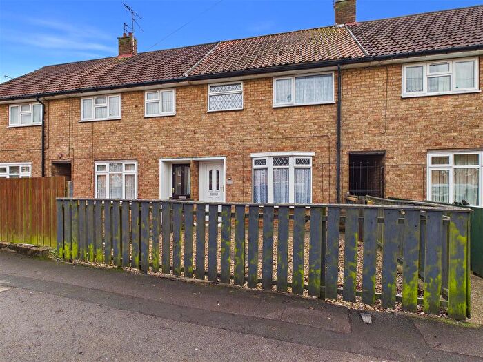 3 Bedroom Terraced House For Sale In Gower Road, Hull, HU4