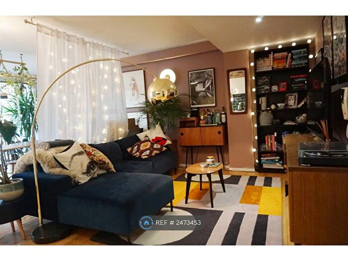 2 Bedroom Flat To Rent In South Hall Street, Salford, M5