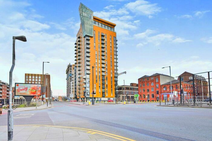 2 Bedroom Apartment To Rent In Skyline Central, Goulden Street, Manchester, M4