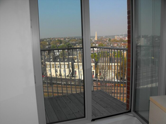 2 Bedroom Flat To Rent In Carronade Court, Vizion, - Energy Rating B, N7