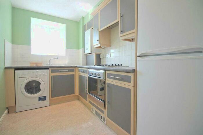 1 Bedroom Flat To Rent In Seymour House, Fernley Close, Pinner, HA5