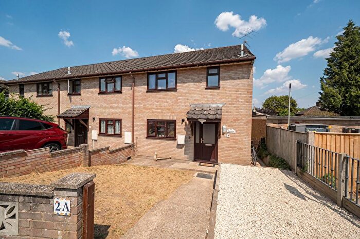 3 Bedroom End Terrace House For Sale In Wessex Gardens, Andover, SP10