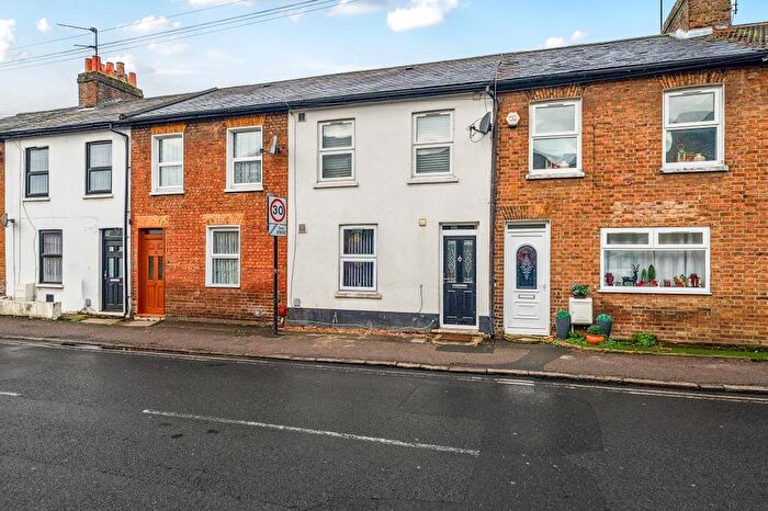 3 Bedroom Terraced House For Sale In Slough, Berkshire, SL1