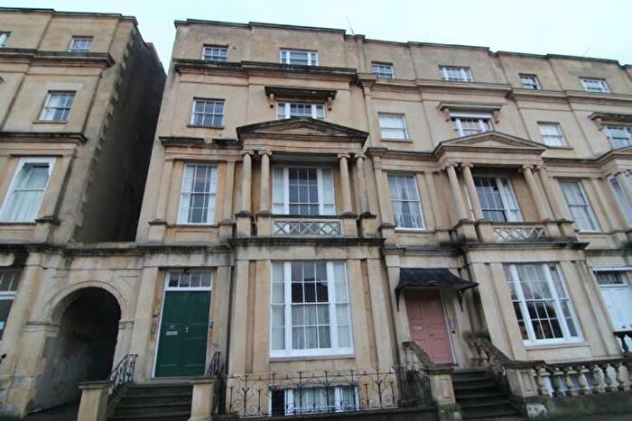 2 Bedroom Flat To Rent In Lansdown Terrace, Cheltenham, GL50