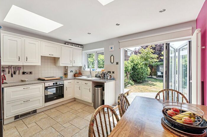 3 Bedroom Cottage For Sale In Skinners Lane, Ashtead, KT21