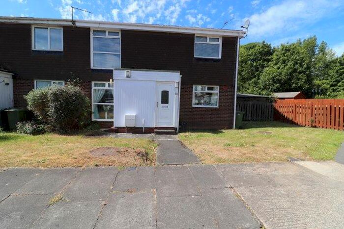 2 Bedroom Flat To Rent In Manston Close, Sunderland, SR3