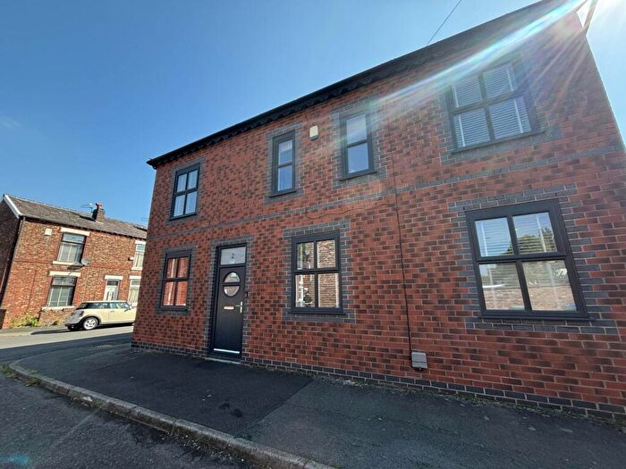 3 Bedroom End Of Terrace House For Sale In Wilton Street, Manchester, M24