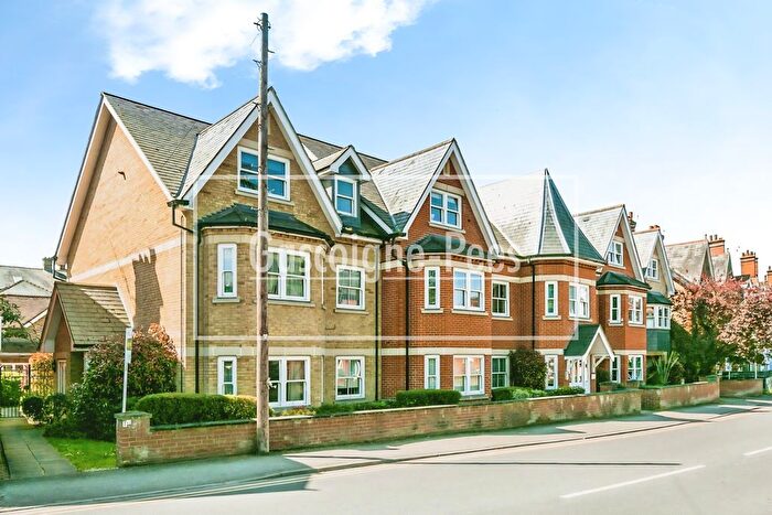 1 Bedroom Flat To Rent In Chestnut House, Guildford, GU1