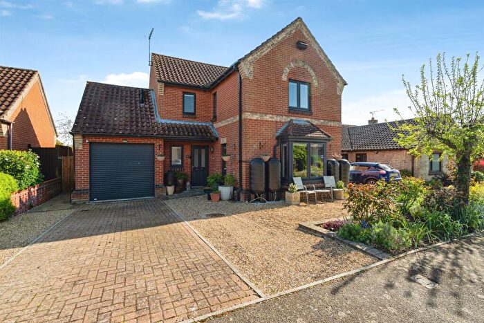 3 Bedroom Detached House For Sale In Causeway Close, Brockdish, Diss, IP21