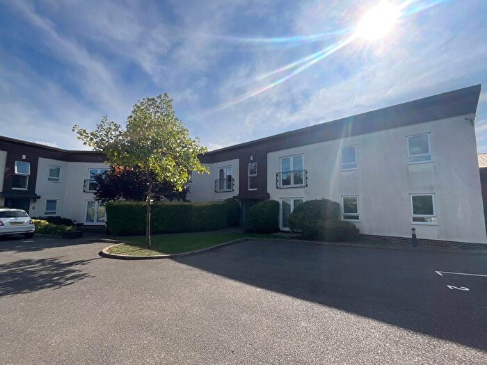 2 Bedroom Apartment To Rent In Priory Mews, Priorywood Drive, Leigh-on-Sea, SS9
