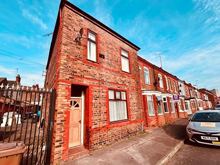 2 Bedroom Terraced House To Rent In Alpha Street West, Salford, M6